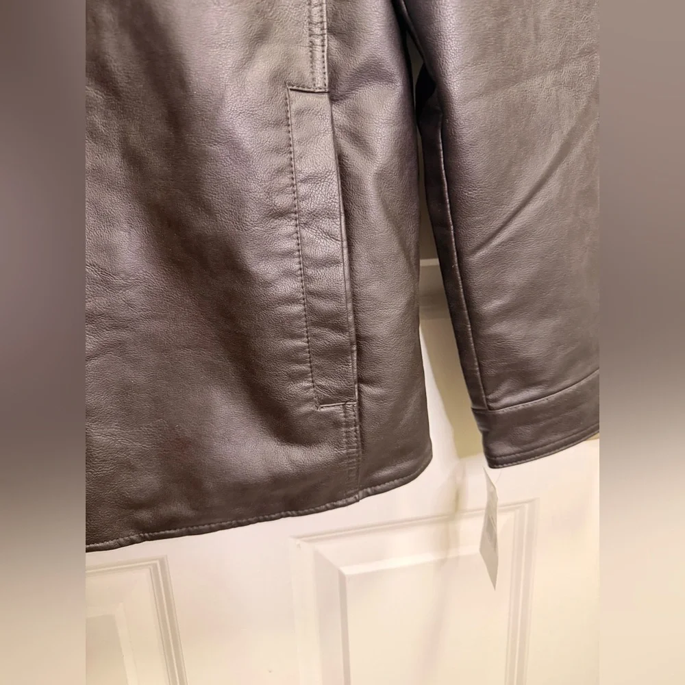 Mens Levi’s Faux Leather Fleece Lined Trucker Jacket NWT